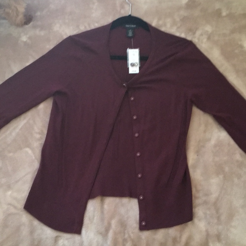 Lightweight sweater